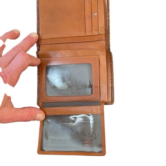 Valentino Morris Italian Crocodile Leather Wallet/ Bifold - Picture 4 of 4